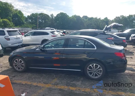 2017 Mercedes-Benz C 300 Luxury/Sport из США, поврежденный, VIN 55SWF4JB7HU220408